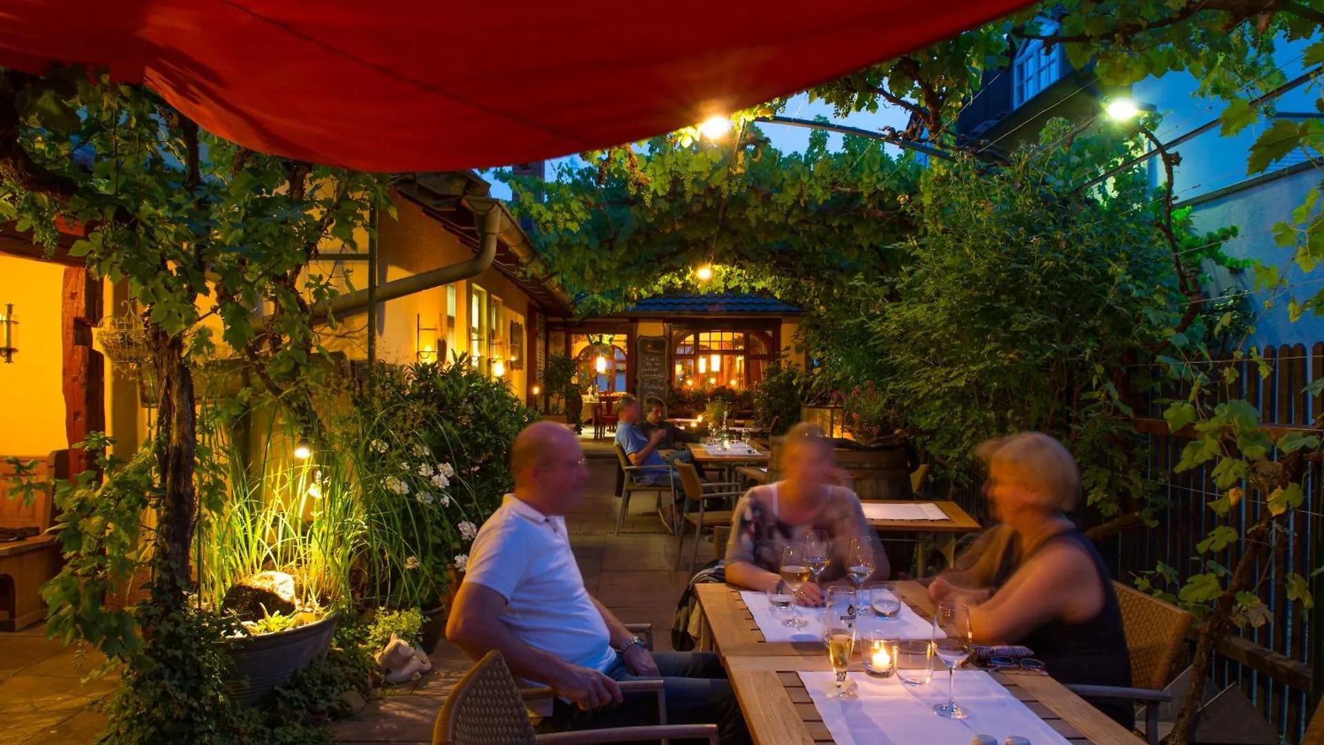 Hotel-Weinhaus Stern Buergstadt Germany