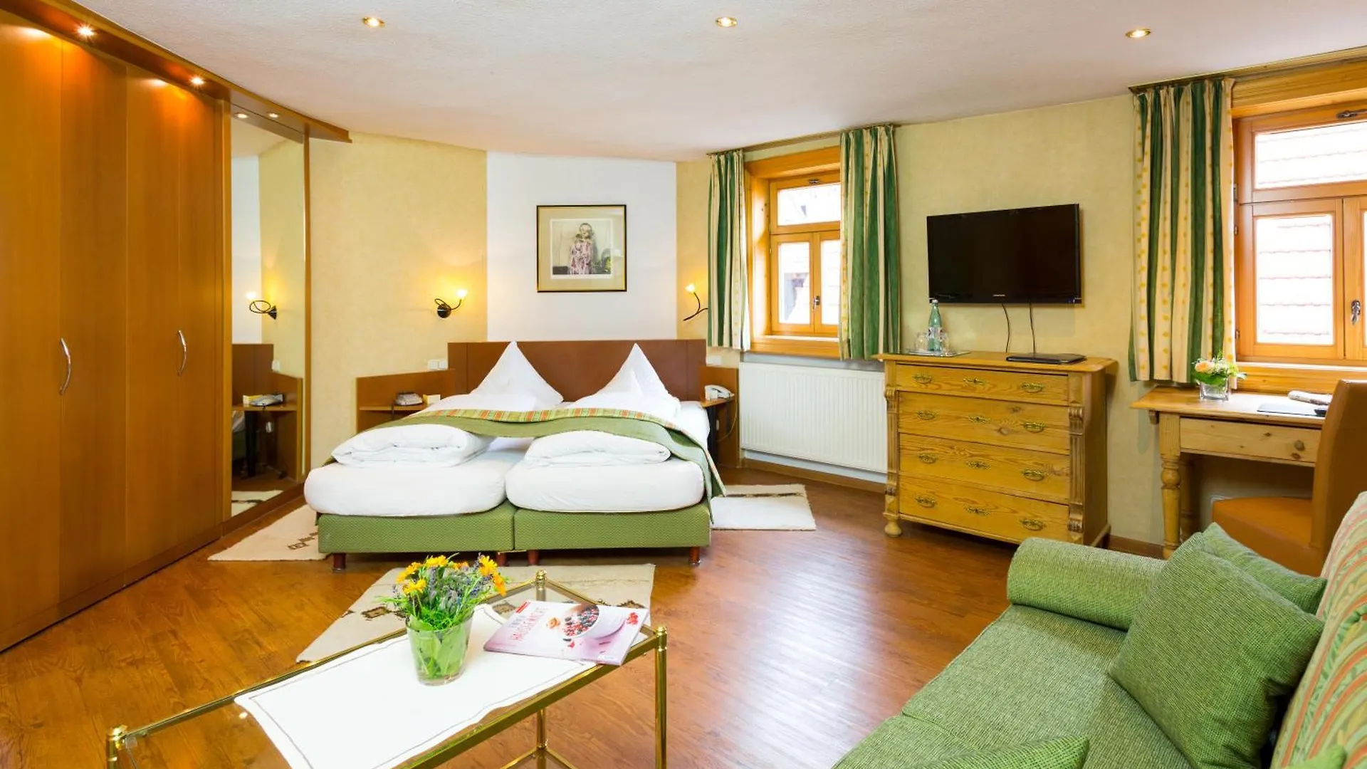 Hotel-Weinhaus Stern Buergstadt